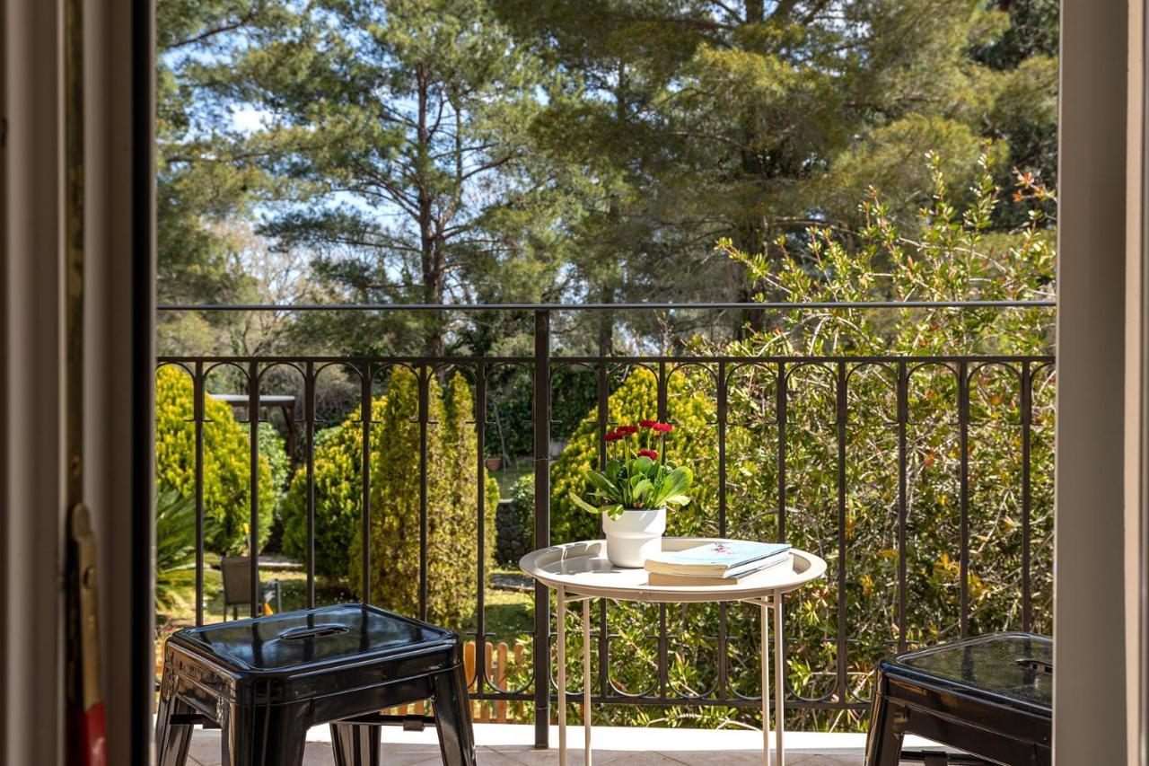 Spyrelia Villa With Private Pool & Outdoor Hot Tub Dassia  Exterior foto